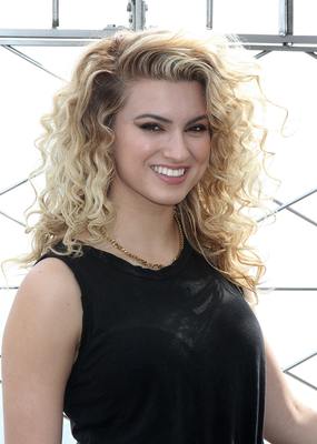 Tori Kelly Poster 2696451