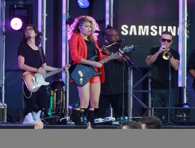 Tori Kelly Poster 2696464