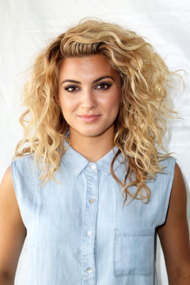 Tori Kelly Poster 2696524