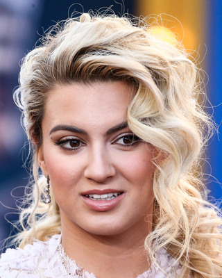 Tori Kelly Poster 2696528