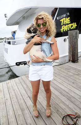 Tori Kelly Poster 2696634