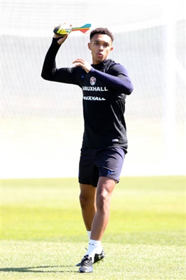 Trent Alexander-Arnold Poster 3357344