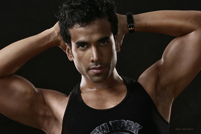 Tusshar Kapoor Poster 2473733