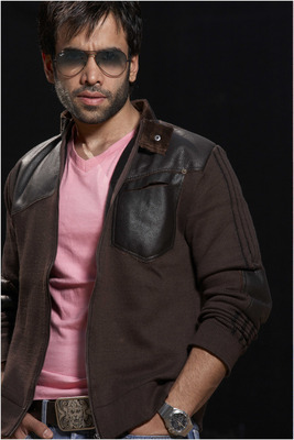 Tusshar Kapoor Poster 2473739