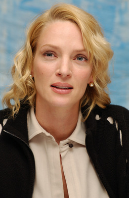 Uma Thurman Poster 2388049