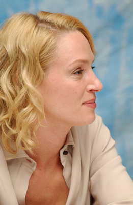 Uma Thurman Poster 2388052