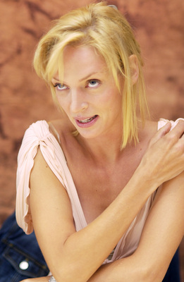 Uma Thurman Poster 2388077