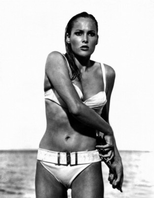 Ursula Andress Poster 1537930