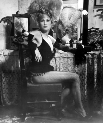 Ursula Andress Poster 1537938