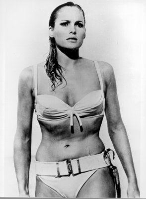 Ursula Andress Poster 2600262