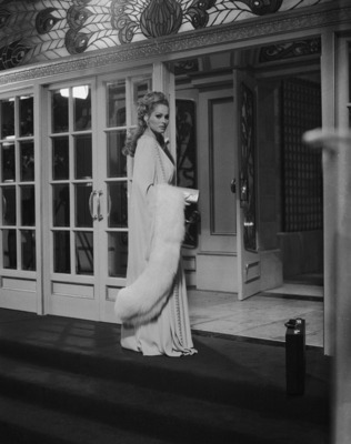 Ursula Andress Poster 2682075