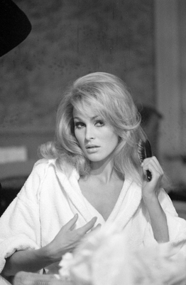 Ursula Andress Poster 3665807