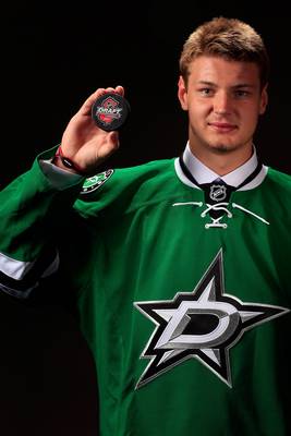 Valeri Nichushkin Poster 2381519