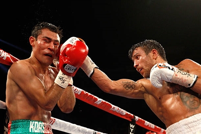 Vasiliy Lomachenko Poster 3583011