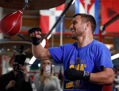 Vasiliy Lomachenko Poster 3583140