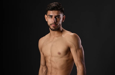 Yair Rodriguez Poster 3525448