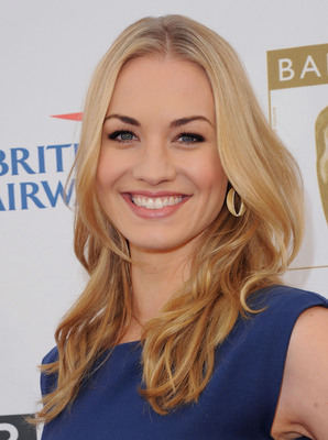Yvonne Strahovski Poster 2368348