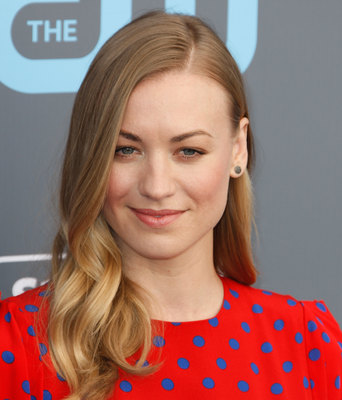 Yvonne Strahovski Poster 3012676