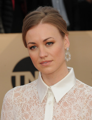 Yvonne Strahovski Poster 3012681