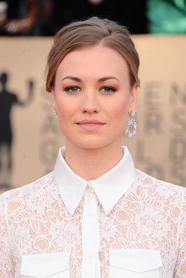 Yvonne Strahovski Poster 3012696