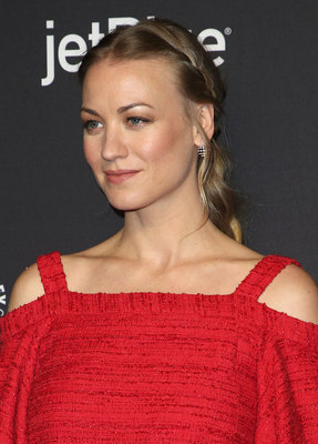 Yvonne Strahovski Poster 3200571