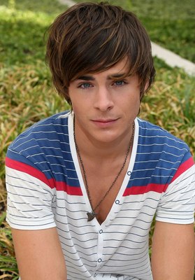 Zac Efron Poster 2210026