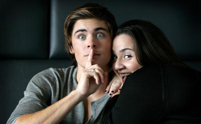 Zac Efron Poster 2210029