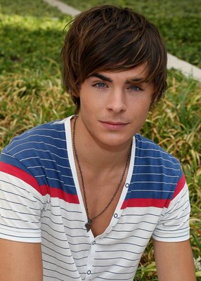Zac Efron Poster 2210032
