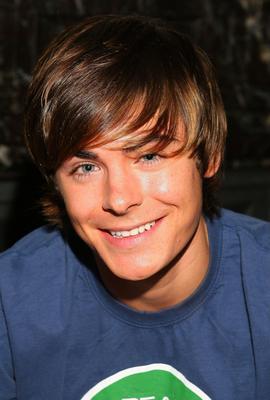 Zac Efron Poster 2210033