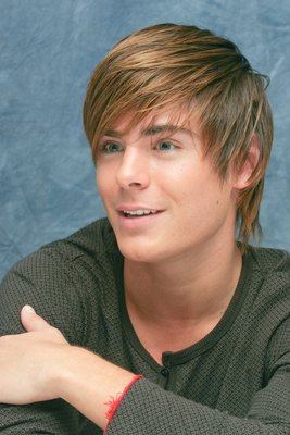 Zac Efron Poster 2232341