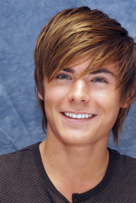 Zac Efron Poster 2236924