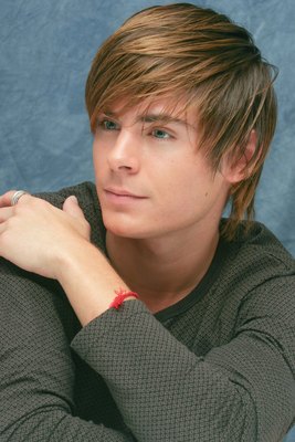 Zac Efron Poster 2239599