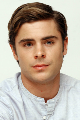 Zac Efron Poster 2243070