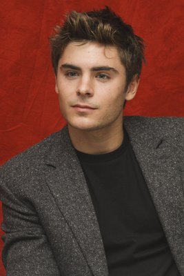 Zac Efron Poster 2258293