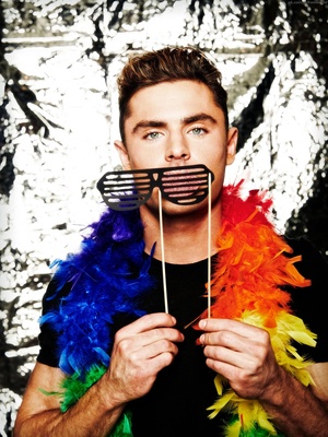 Zac Efron Poster 2703319