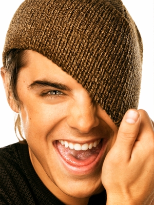 Zac Efron Poster 3828592