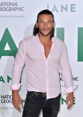 Zach Mcgowan Poster 2795831