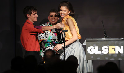 Zendaya Poster 2834865