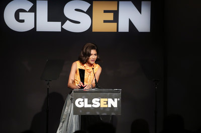 Zendaya Poster 2835009