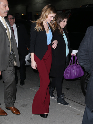 Zoey Deutch Poster 2697548