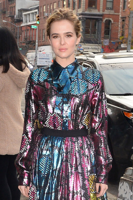Zoey Deutch Poster 2697553