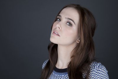 Zoey Deutch Poster 2697582