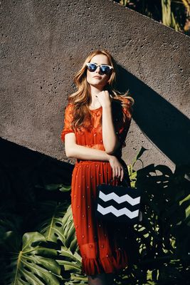 Zoey Deutch Poster 2697621