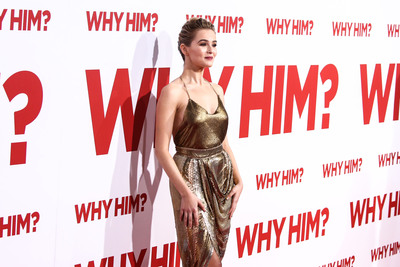 Zoey Deutch Poster 2697739