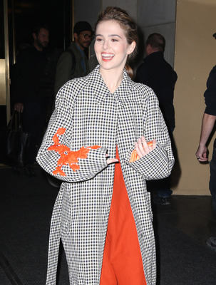 Zoey Deutch Poster 2697820