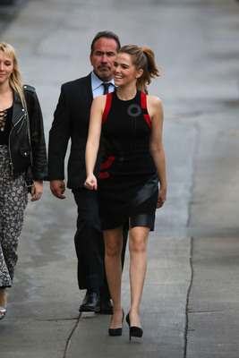 Zoey Deutch Poster 2697821