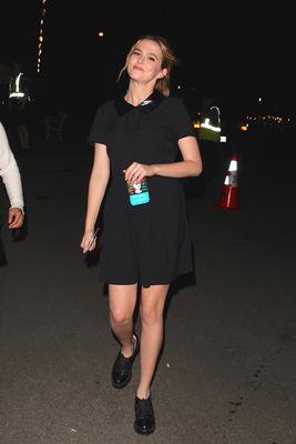 Zoey Deutch Poster 2697824