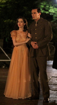 Zoey Deutch Poster 2697952
