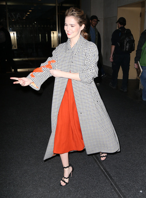 Zoey Deutch Poster 2697982