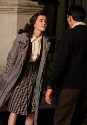 Zoey Deutch Poster 2698358